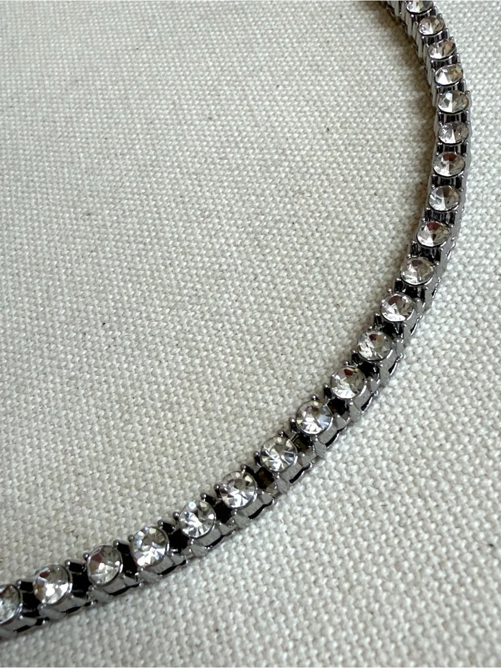 NWT Classic Silver-Tone Crystal Tennis Necklace 4mm / 18 inch - Picture 4 of 8